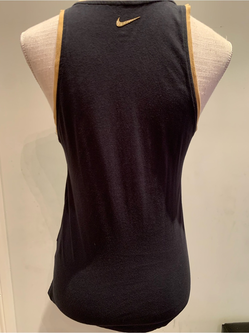 🔥SALE🔥NIKE🌹DRI-FIT ATHLETIC TEE. EXCELLENT CONDITION! - Picture 5 of 11